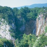 Cascade aux lacs de Plitvice, en Croatie