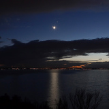 Conjonction entre la Lune, Vénus et Jupiter