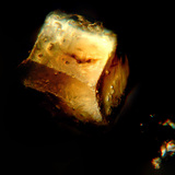 Image au microscope d'un cristal de sucre (3D)