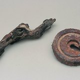 Bois pourri et fer rouillé