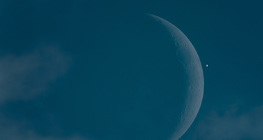 Croissant de Lune et Vénus côte à côte