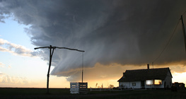 Ziehbrunnen auf einem Bauernhof