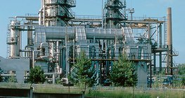 Chemiefabrik (Ölraffinerie)