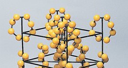 Kristallgittermodell des Schwefels