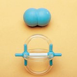 Ruimtevullend en ball-and-stick-modellen van een stikstofmolecuul