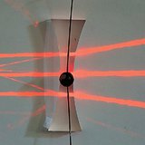 Lichtstralen passeren door een holle lens