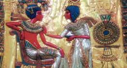 L'arrière du trône de Toutankhamon