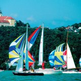Zeilboten op het Balatonmeer (Hongarije)