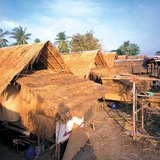 Maisons sur pilotis en Asie du Sud Est