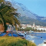 De Mediterraanse kust van Dalmatië, een populaire toeristische bestemming