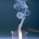 Magnésium en combustion dans du dioxyde de carbone