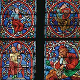 Gekleurde ramen met gebrandschilderd glas