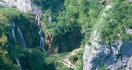 Cascade aux lacs de Plitvice, en Croatie
