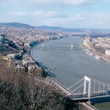 Boedapest met de Donau op de achtergrond (Hongarije)