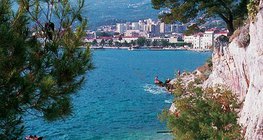 Paysage romantique de la côte adriatique