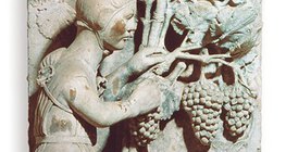 Vendange, relief (XIIe siècle)