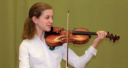 Comment tenir le violon de la façon appropriée