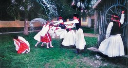 Easter sprinkling (Hungarian folk tradition)