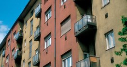 Sorties de radiateurs au gaz sur les murs