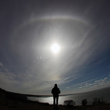 Halo met een bovenste raaklijn boven het Balatonmeer, Hongarije