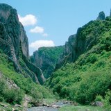 V-shaped valley